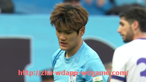 问鼎娱乐官网-西班牙足球运动员在英超联赛中的表现及影响