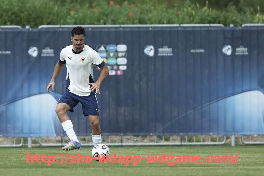 问鼎娱乐官网-世俱杯最冷门夺冠球队是哪一支及其背后故事探析